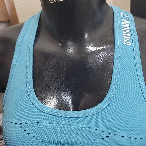 GYMSHARK Flawless Knit Vest Tank Top - Picture 6 of 8